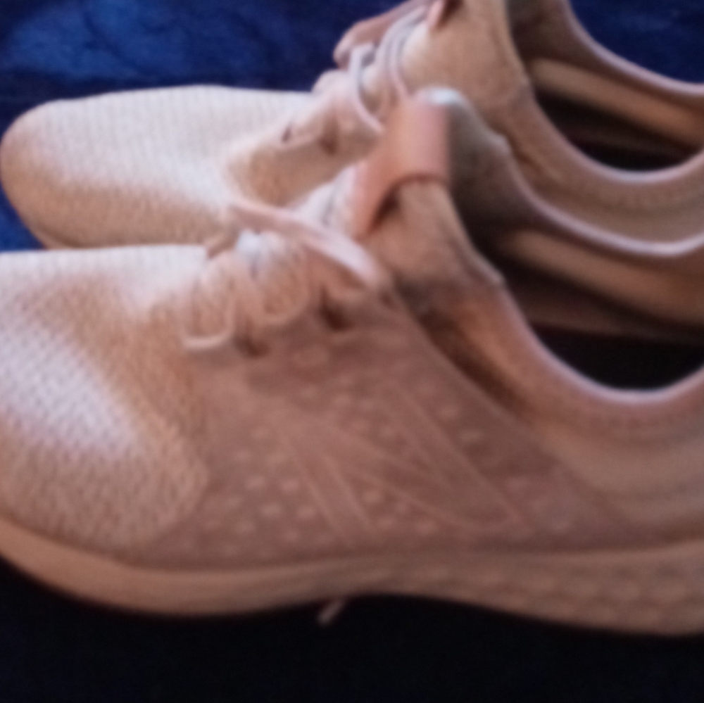 NB Shoe